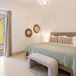 Frontline Marina Living 3-bed Waterfront Retreat Daire *